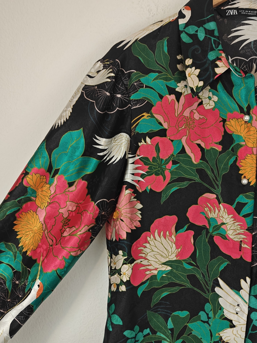Zara Oriental Crane Satin Blouse Floral Bird Print Black Pink Green Size M - Picture 11 of 16